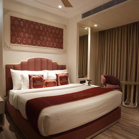 Stamps Red Martin By Eight Continents - 70 Steps From Golden Temple Hotell Amritsar Exteriör bild