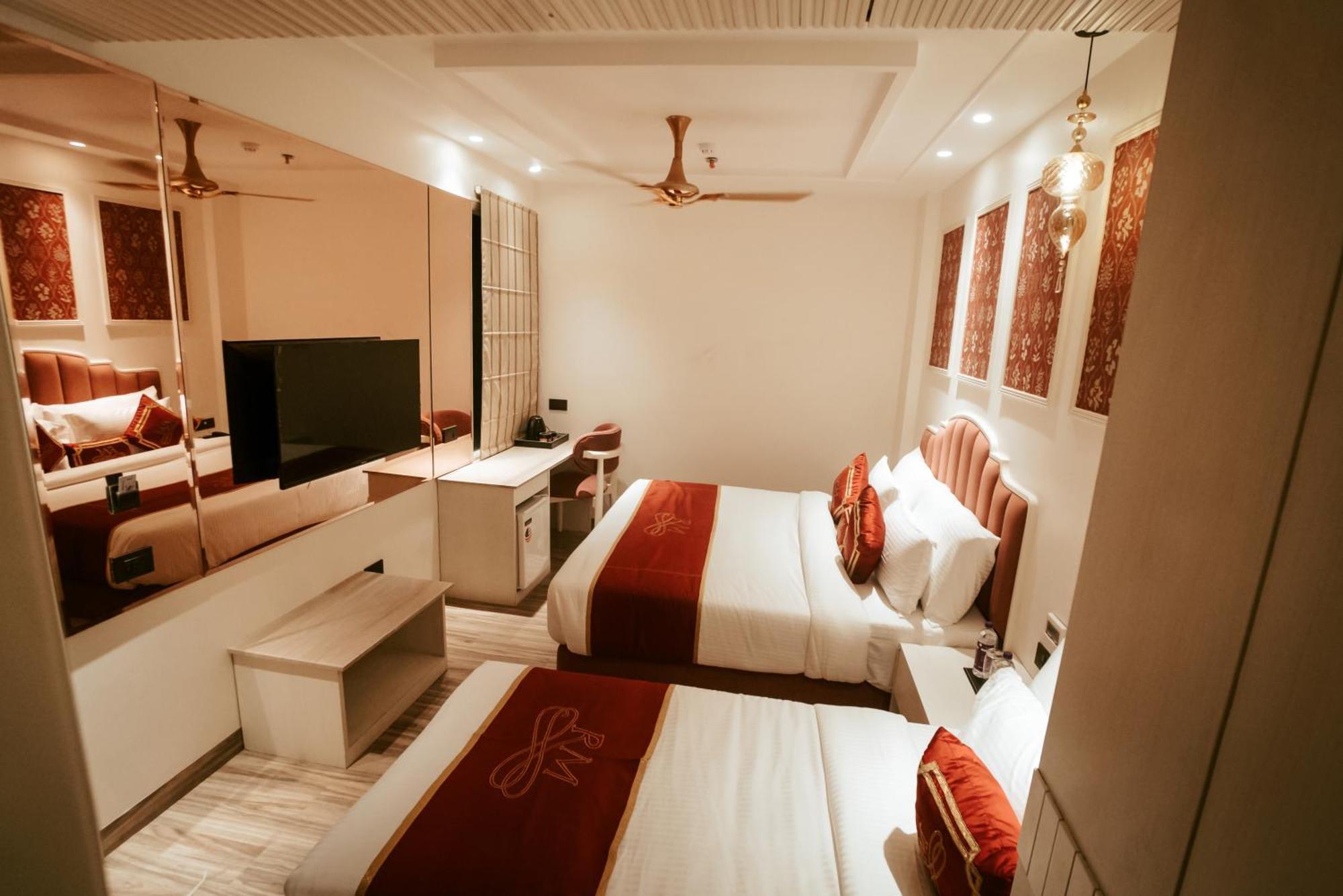 Stamps Red Martin By Eight Continents - 70 Steps From Golden Temple Hotell Amritsar Exteriör bild