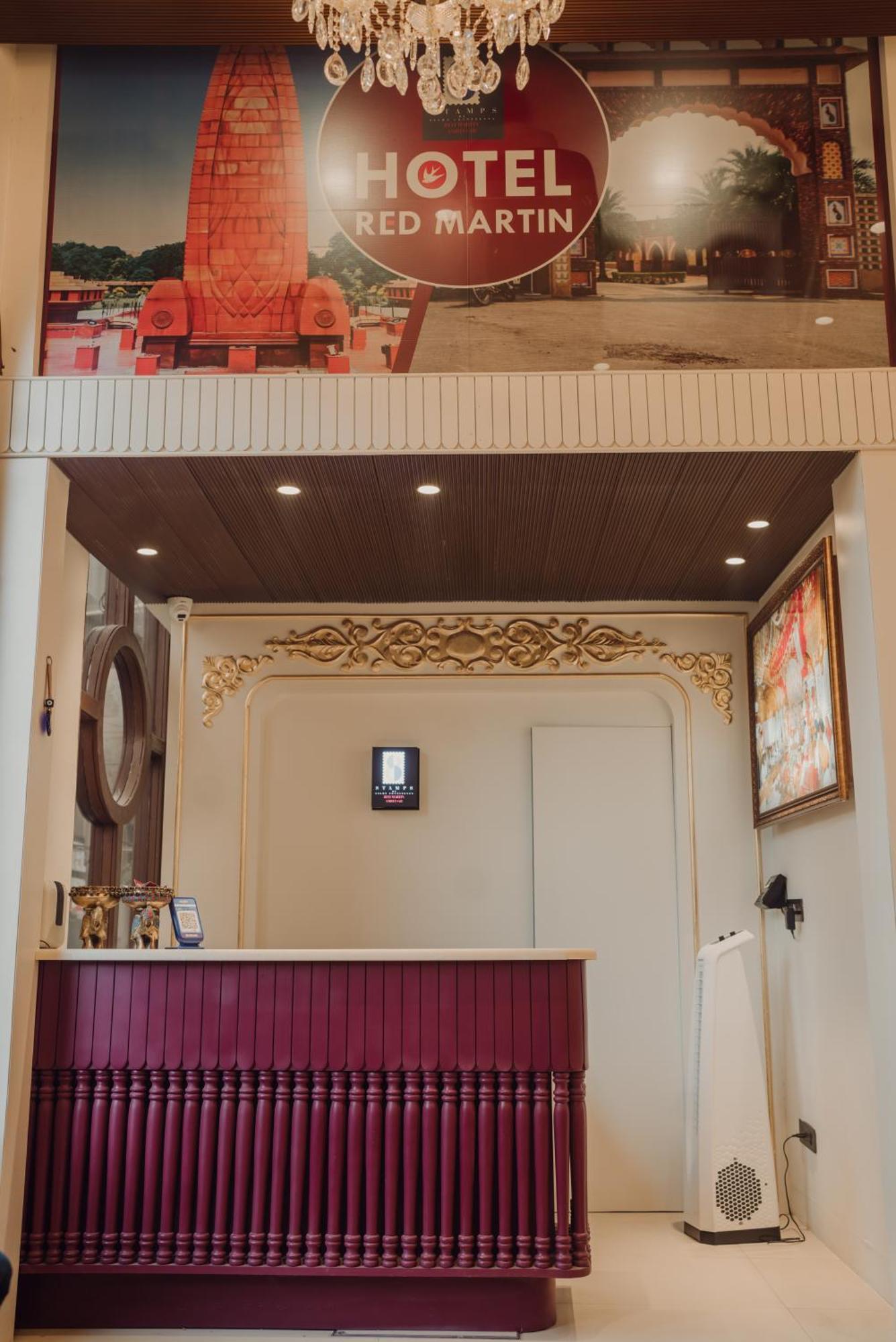 Stamps Red Martin By Eight Continents - 70 Steps From Golden Temple Hotell Amritsar Exteriör bild